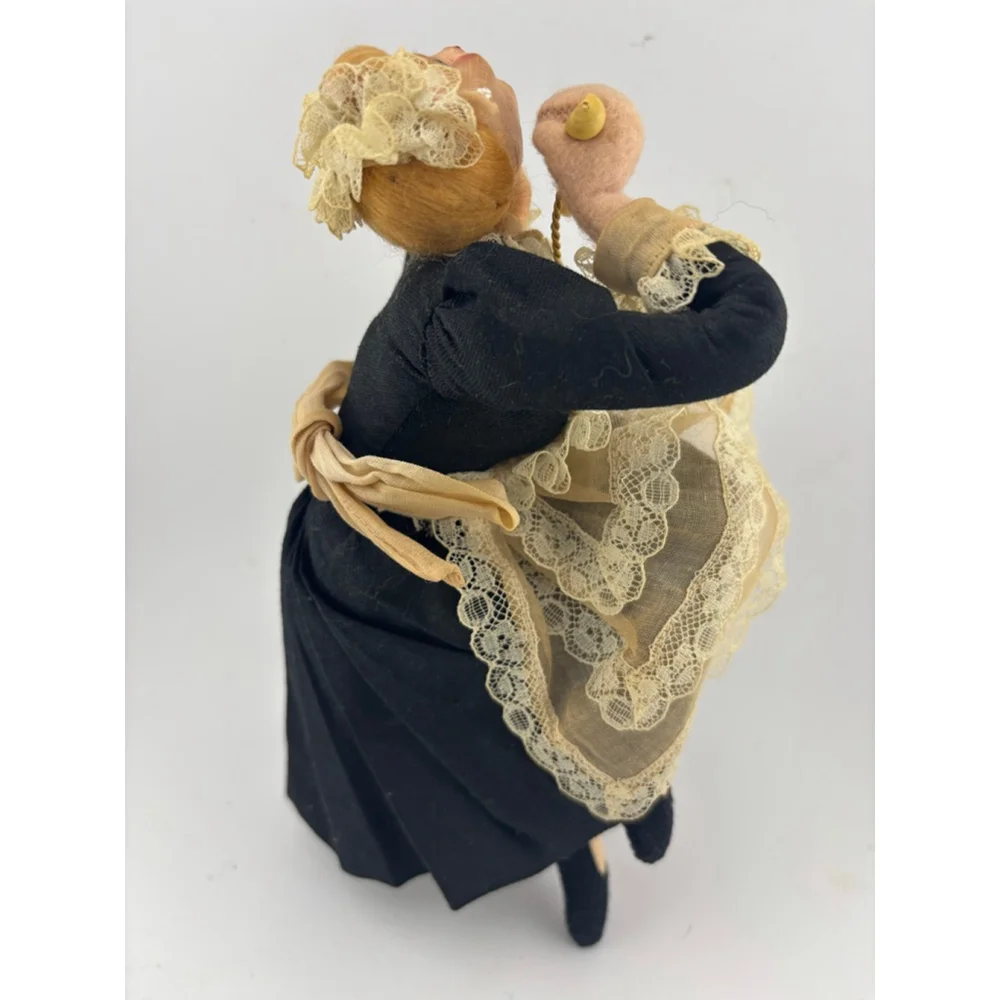 Unbranded Decor Doll Woman maid on telephone vintage Figurine